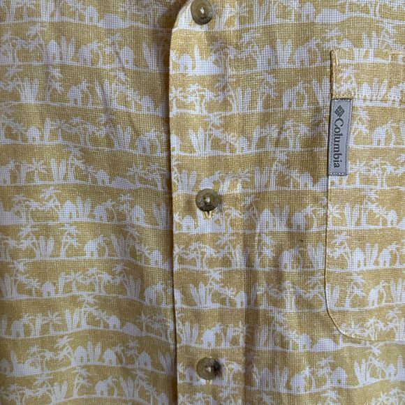 Columbia Men's Yellow Button down Shirt with White Designs, XL, Pre-owned - Picture 4 of 6